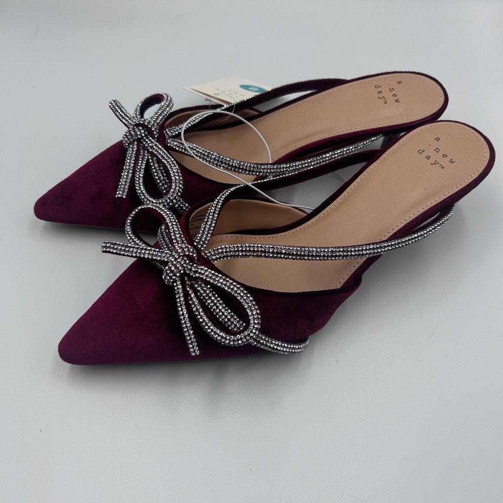 A New Day Burgundy Velvet Rhinestone Bow Pointed Toe Kitten Heel Mules Size 8
